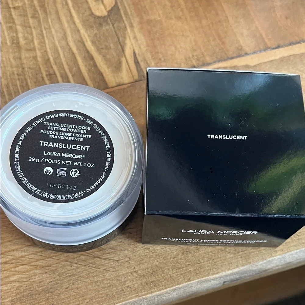 laura mercier Translucent Loose Setting Powder